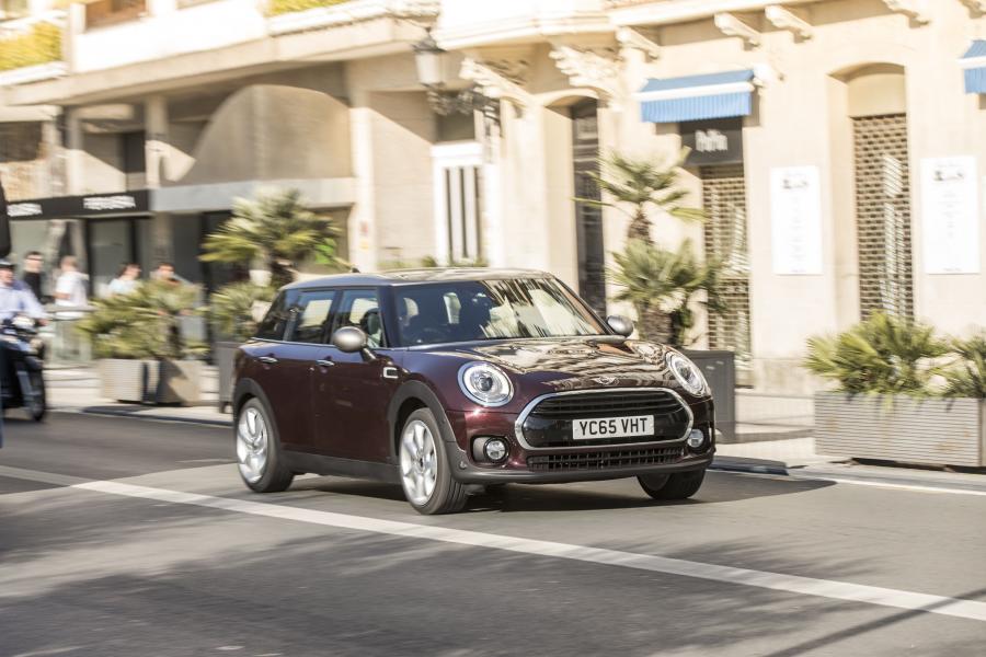  Mini Cooper D Clubman 2015 года  (UK) (фото 73 из 127)